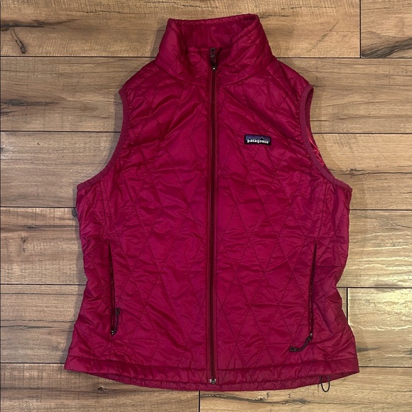 Patagonia Jackets & Blazers - Patagonia Women's Quilted Vest Adventure Outdoors Minimalist Earthy